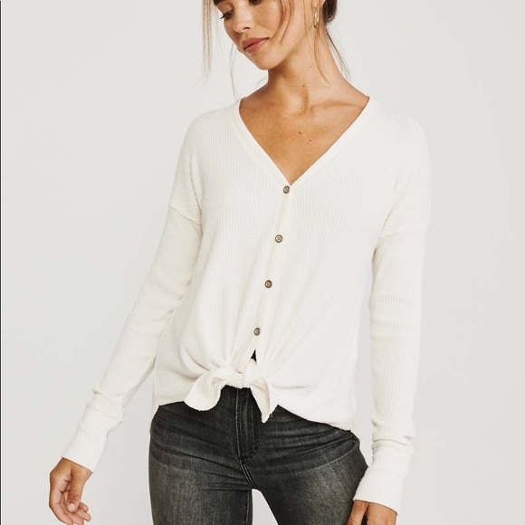 Abercrombie & Fitch Tops - ✨ Womens
Cozy Tie-Front Button-Up✨